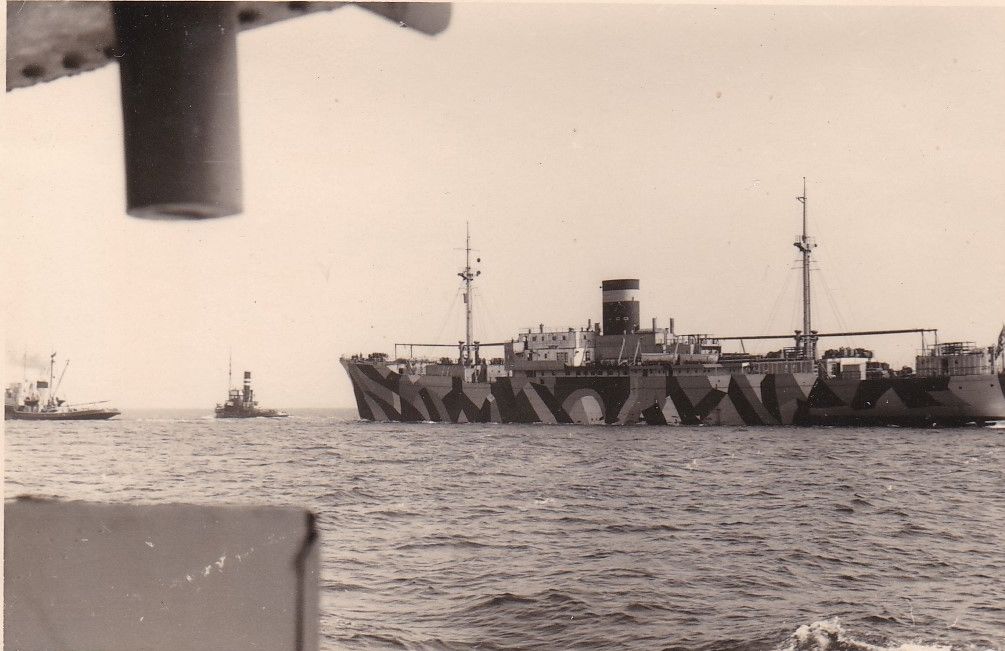 Bild-Tarnanstrich-Karnevalskostüm-Marine-U-Boot