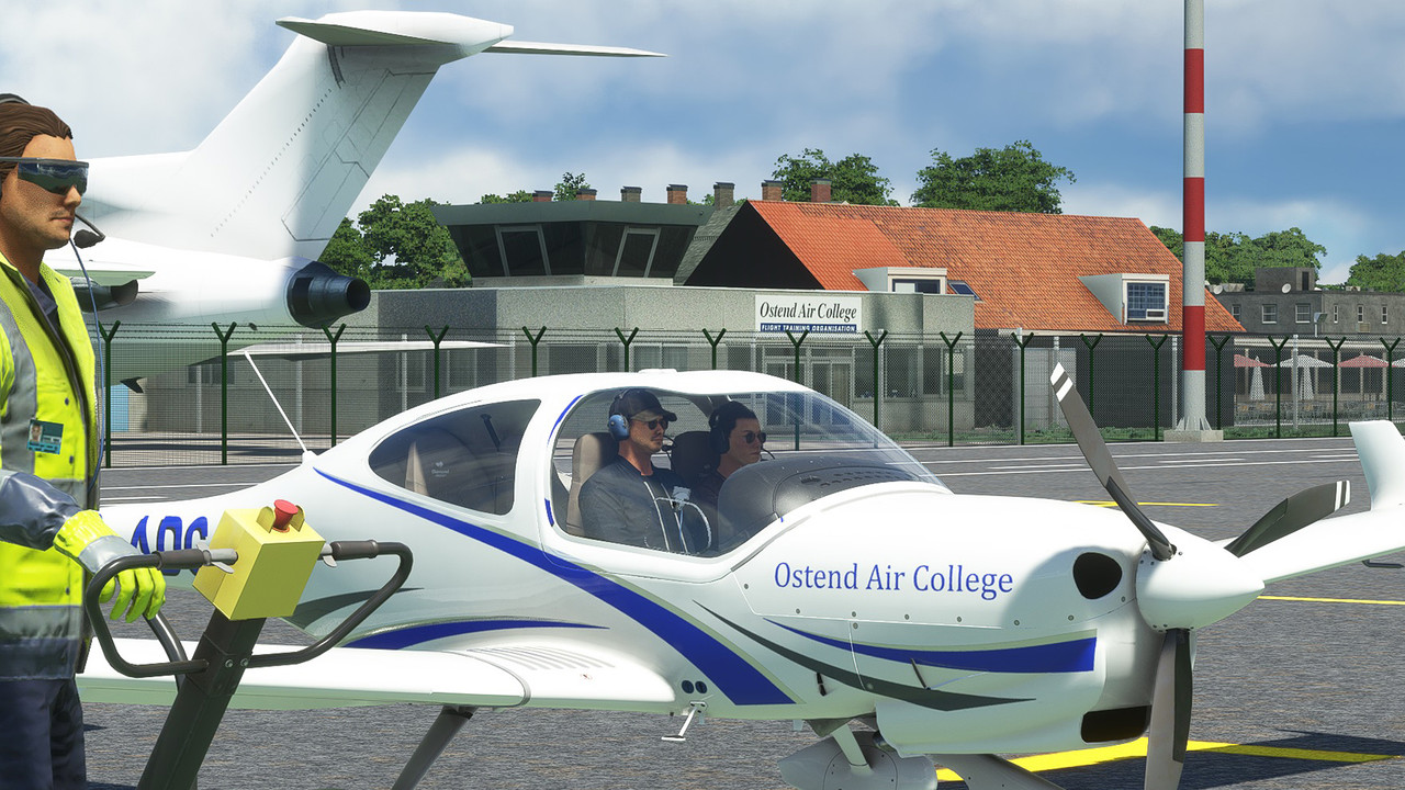EBOS-DA40-NG-Ostend-Air-College-1.jpg