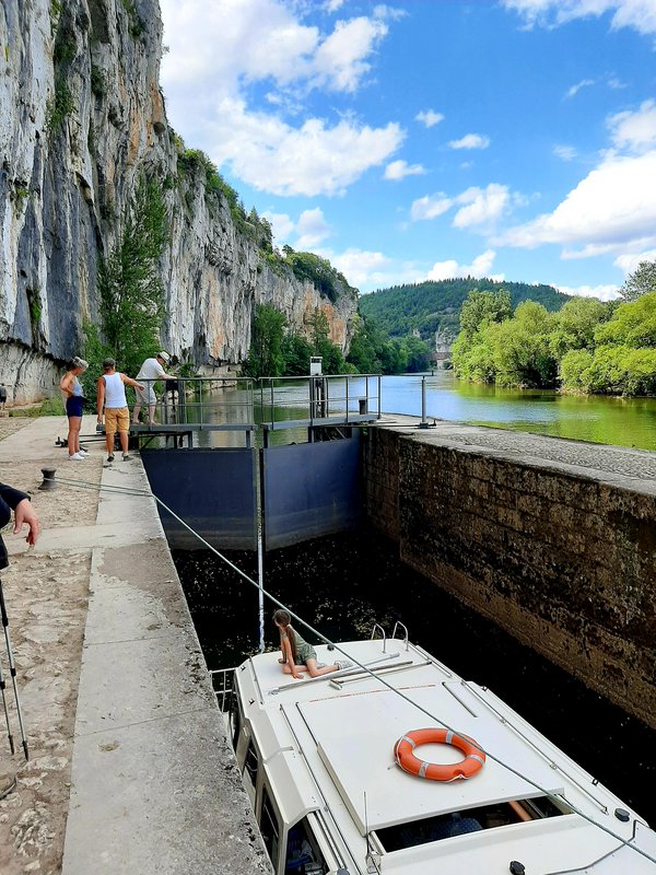 Occitania: 9 días recorriendo los pueblos más emblemáticos. - Blogs de Francia - Día 6. Saint Gery. Saint-Cirque-Lapopie. (8)