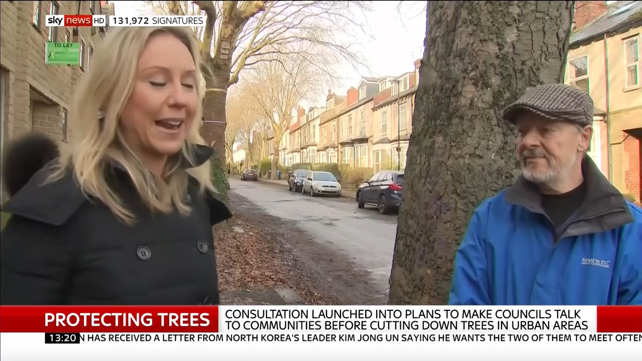 30 December - 13.00.00 - Sky News. Live coverage of main weekend