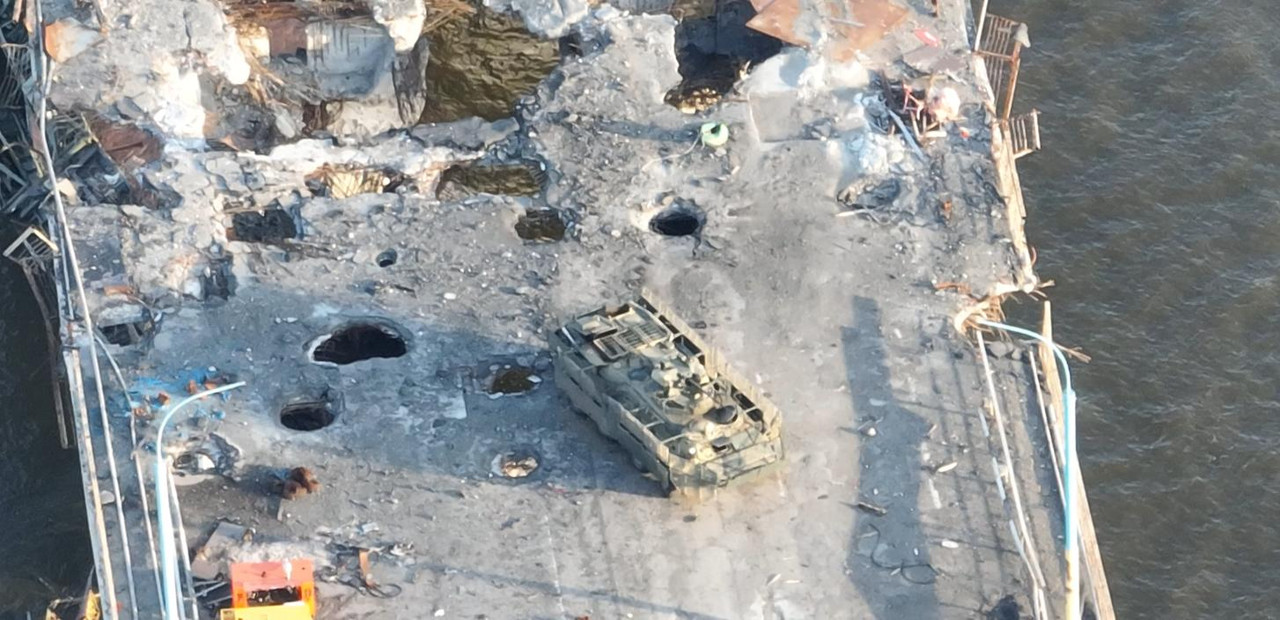 1000 BTR-82AT aband 23 06 23