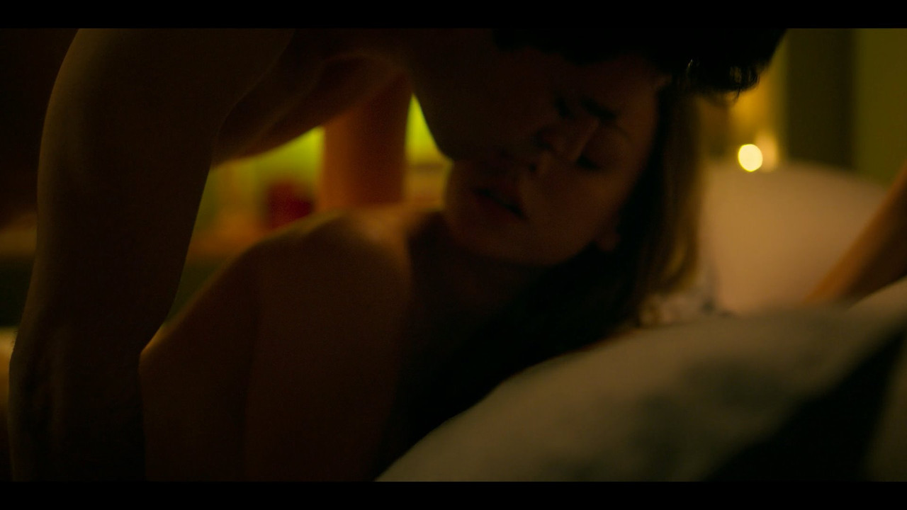 Elite.Short.Stories.Carla.Samuel.S01.1080p.NF.mkv_snapshot_06.24_[2021.08.31_13.21.28]