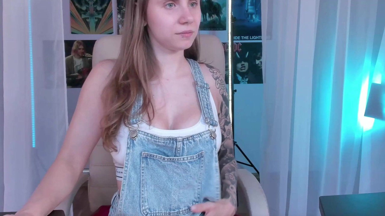 zzz-lovelylove-tits.jpg