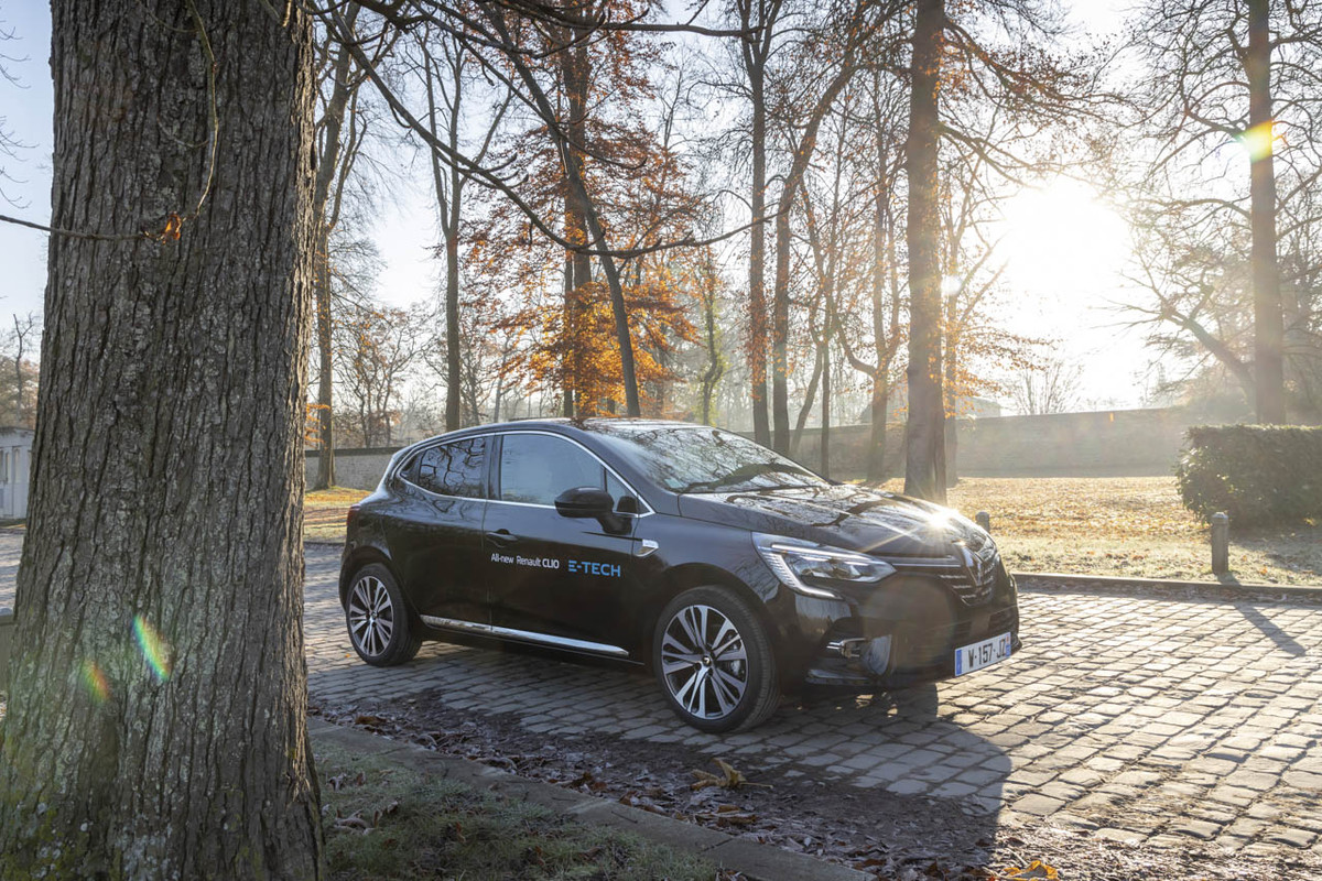 3F1AA97D-CDAF-4633-ABC8-EF9874650AC2