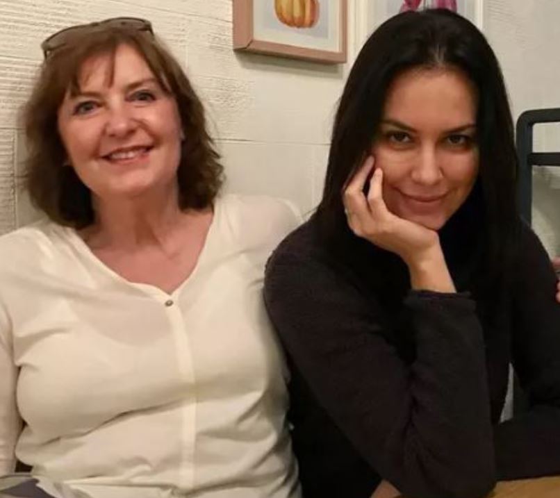 Sophia Latjuba dan ibunya Anna Muller