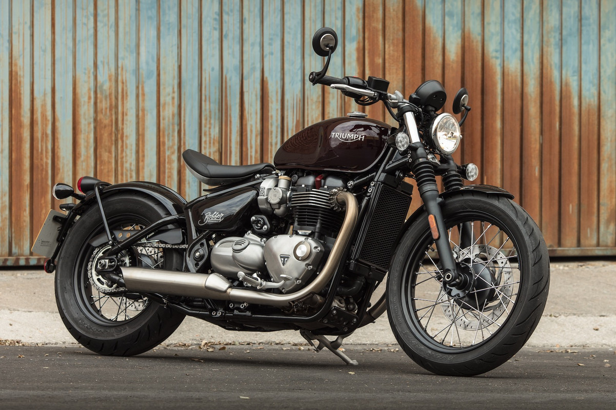 2017-Triumph-Bonneville-Bobber-Review-7