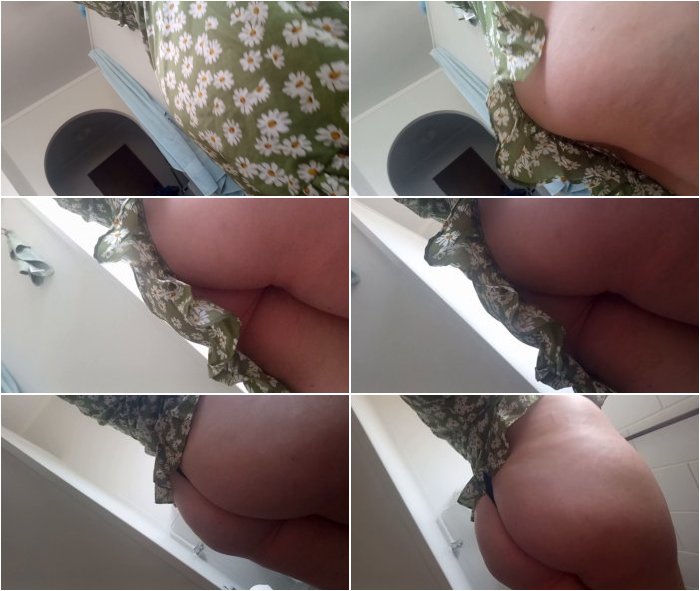 [Image: Dress-Flashing-From-Below-Pale-Pawg-Stre...kirt-3.jpg]