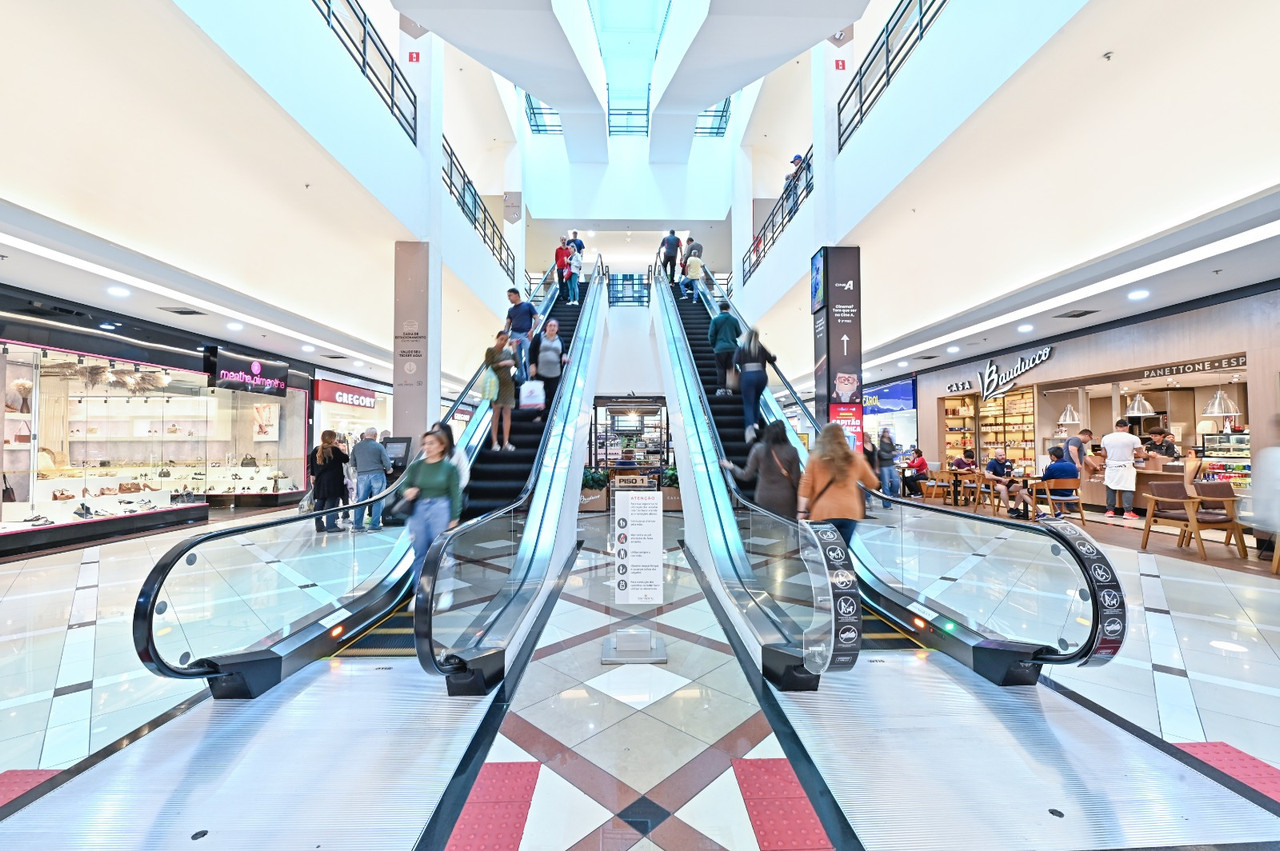 Personagens e oficinas infantis fazem parte da programação de férias no Continental Shopping