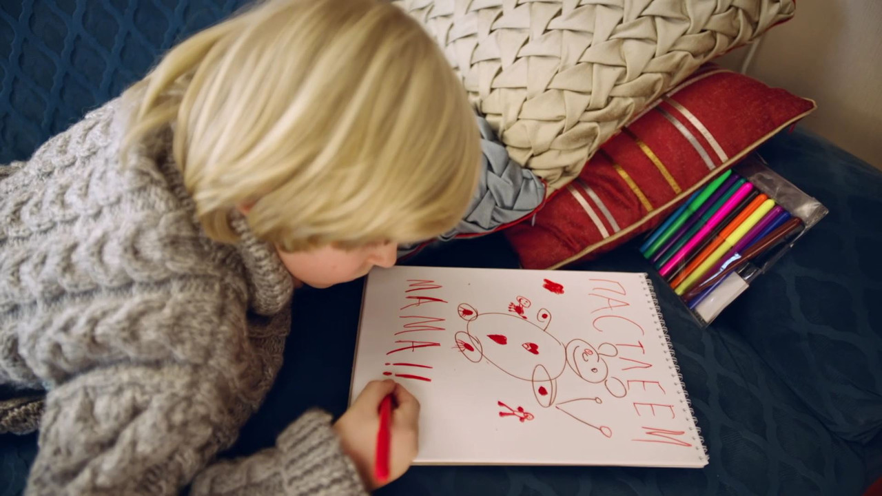 03.Poka.idut.chasy.2023.WEB-DL (1080p)_00_42_53_00_171