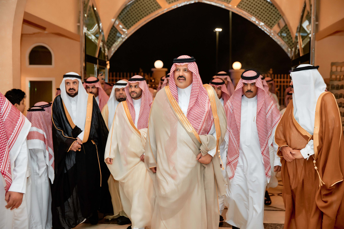 freelancers-BN7-A8909