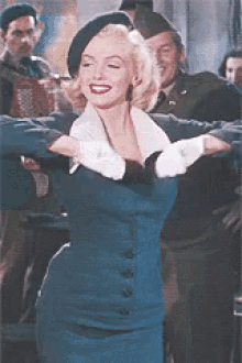 80416d2accc6b12a0af0e7707659fa52.gif