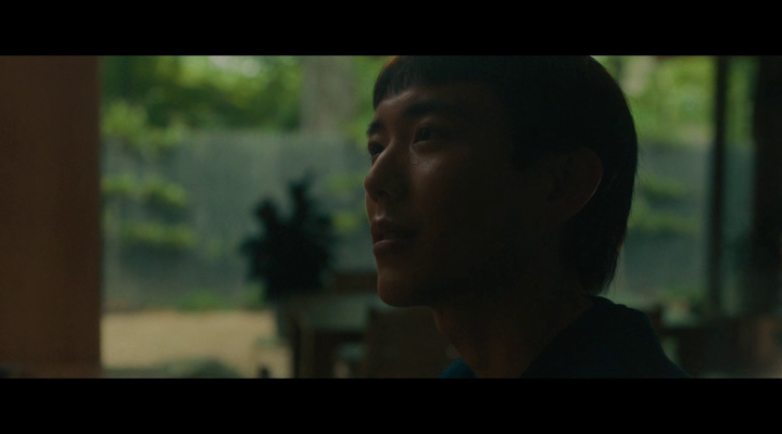 vlcsnap-2022-11-30-19h11m05s596