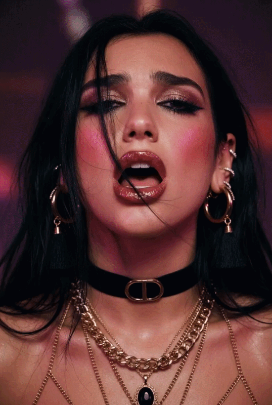 Dua Mouth Tease