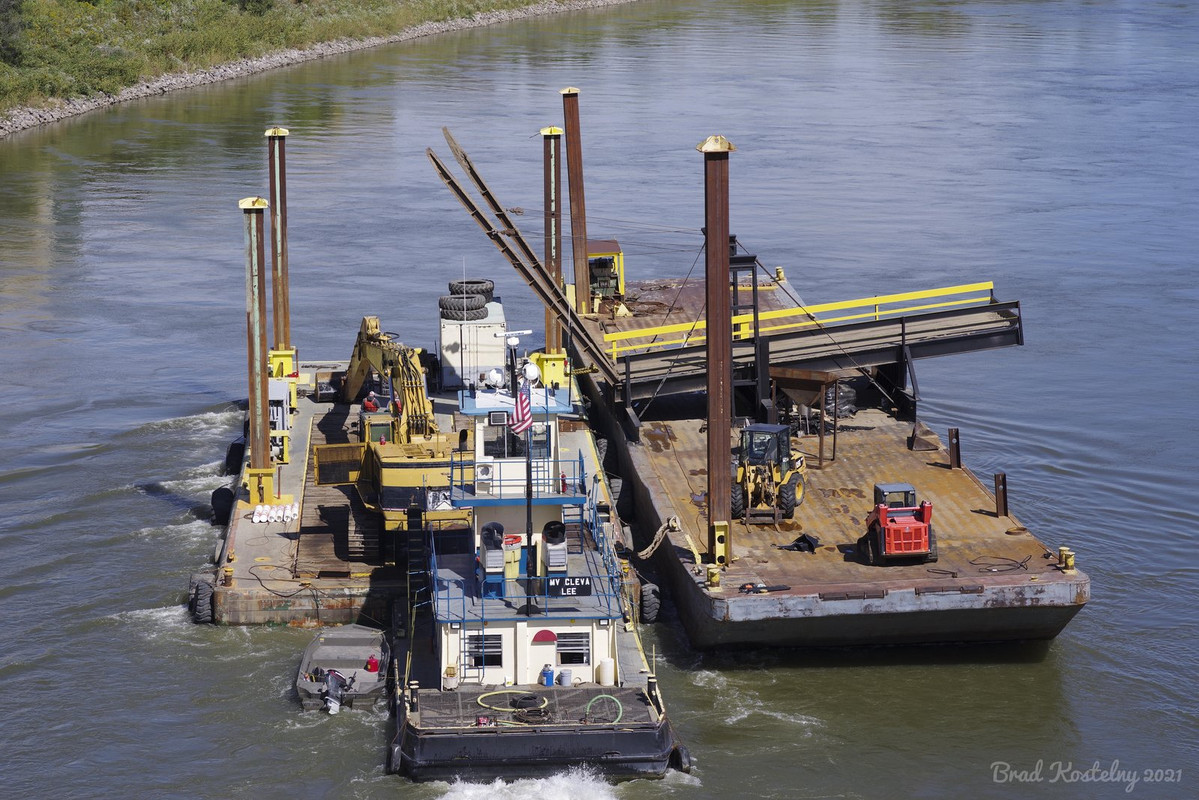 D89EE3B5-3234-4C39-BCC4-FBE4E3A1A90D