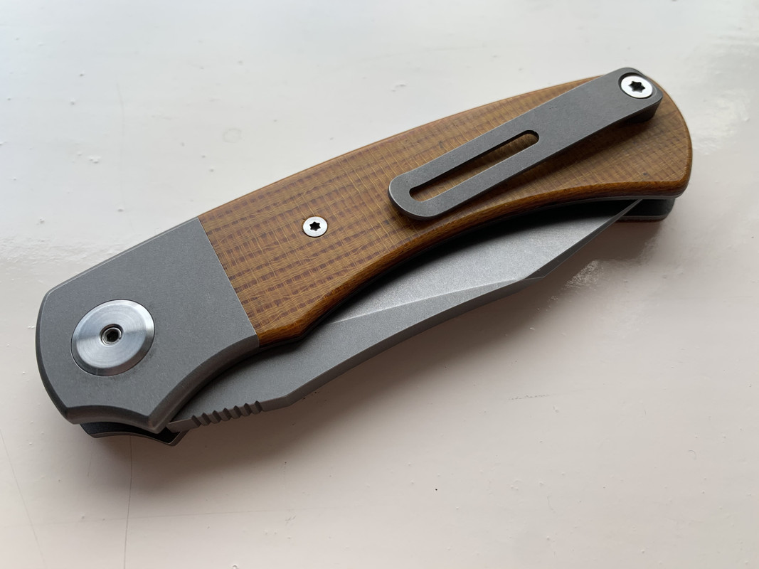 C8909D60-6345-4A71-BC47-DBC0DE99B0B1