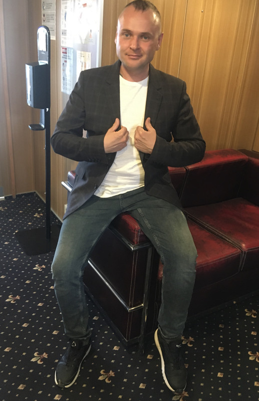 5FE287F6-824A-4413-AAF0-E76ED9A8CDF3