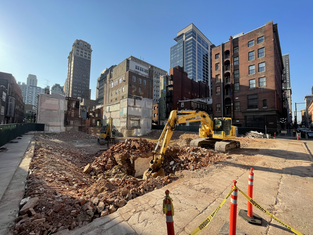 5131E70F-20C3-4959-8FC3-328F04F2F568