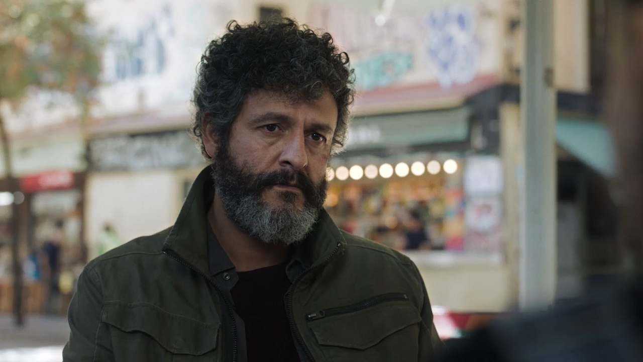 City of Shadows (2025) Season 1 [Hindi + Tamil + Telugu + English] WebRip 480p 720p ESub - Complete Screenshot