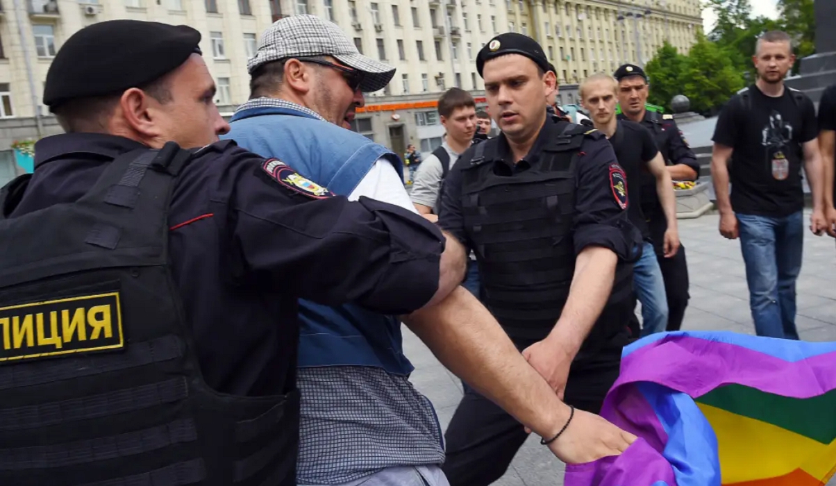 Rusia propone ley que endurece la persecución a la comunidad LGBT+