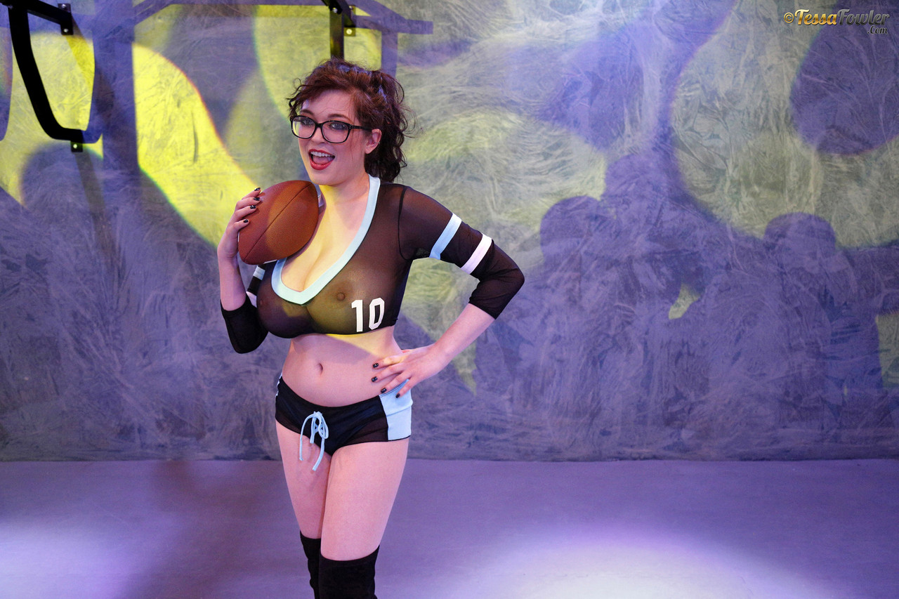 tessa fowler big game BTS set 3 003