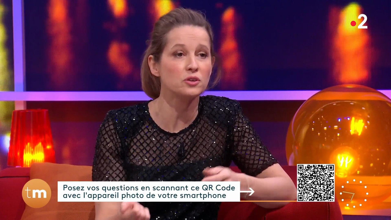 Maud Descamps 2021-12-26.mp4_snapshot_01.39_[2021.12.29_00.16.38]
