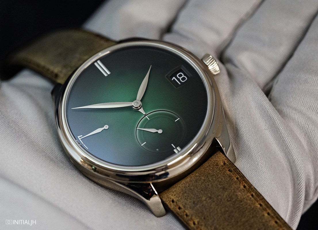 NEW : H.Moser & Cie Perpetual Calendar Cosmic Green – HOROLOGIUM