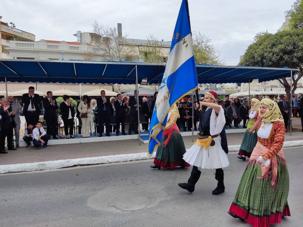 , Καλαμάτα: Λαμπρή παρέλαση για την επέτειο της 25ης Μαρτίου 1821