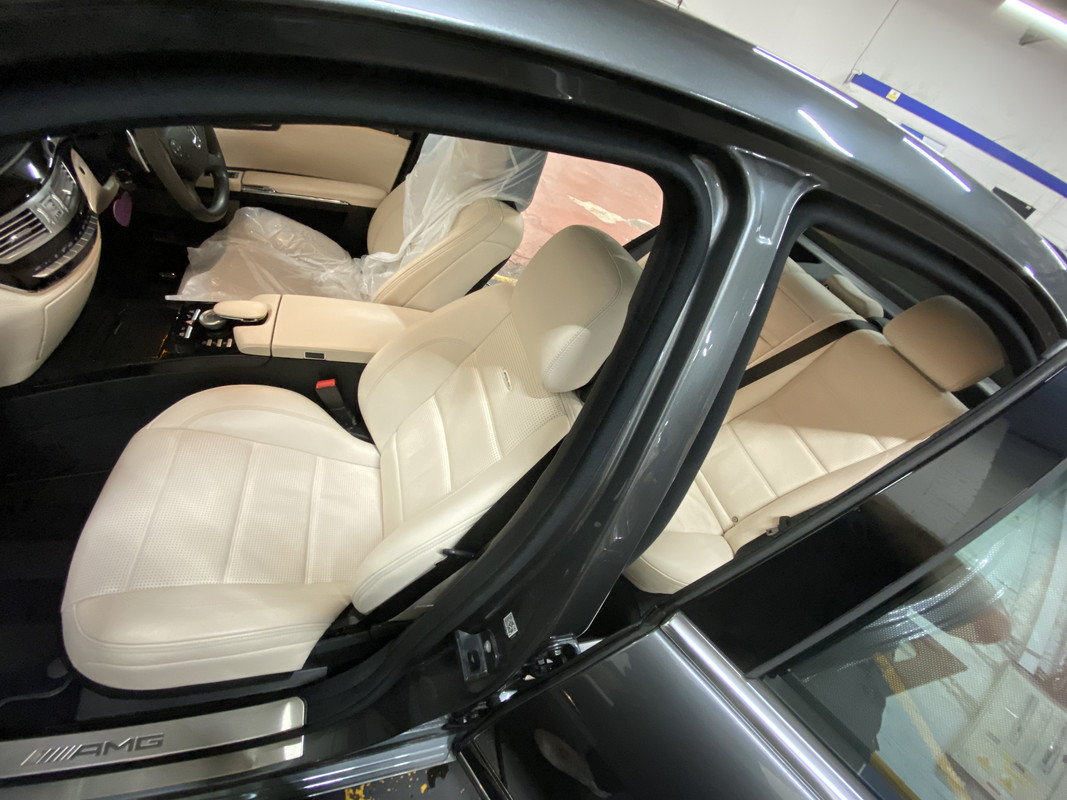 316F3870-0074-440B-9C37-6F6AEF5F9DFB