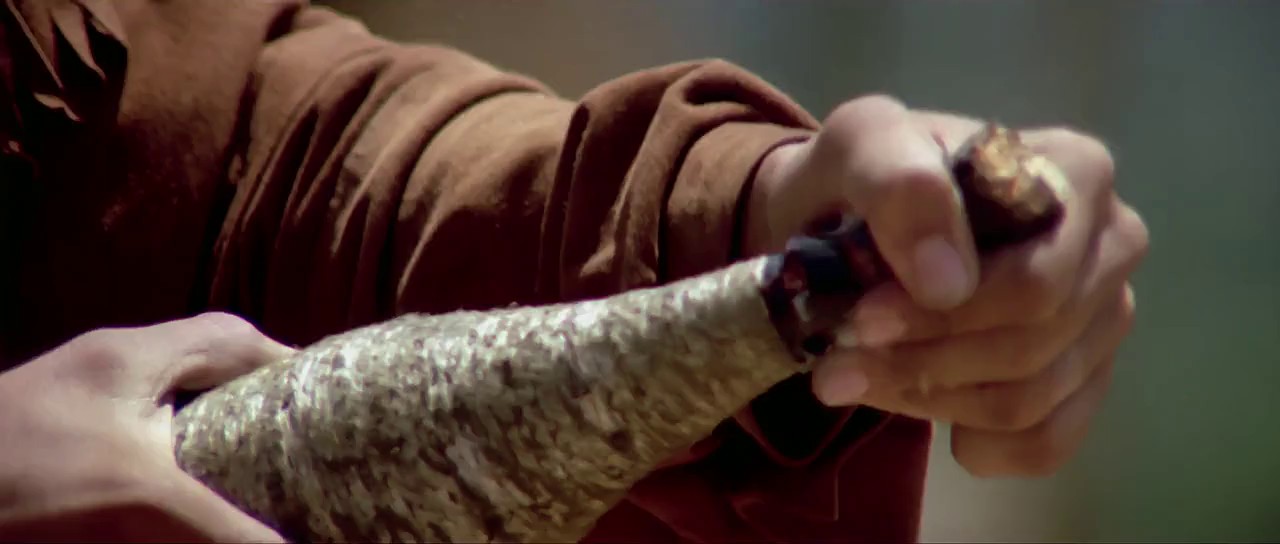 Muskurahat-1992-Hindi-Web-Rip-720p-x264-AVC-AAC-2ch-mkv-0004