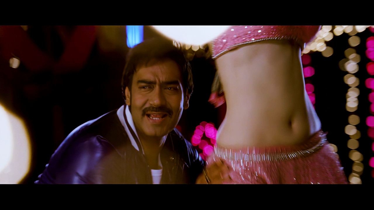 Tamanna Hot Song 03 From Himmatwala Taki O Taki 4K (Best Quality).mp4_snapshot_03.39_[2021.04.05_13.