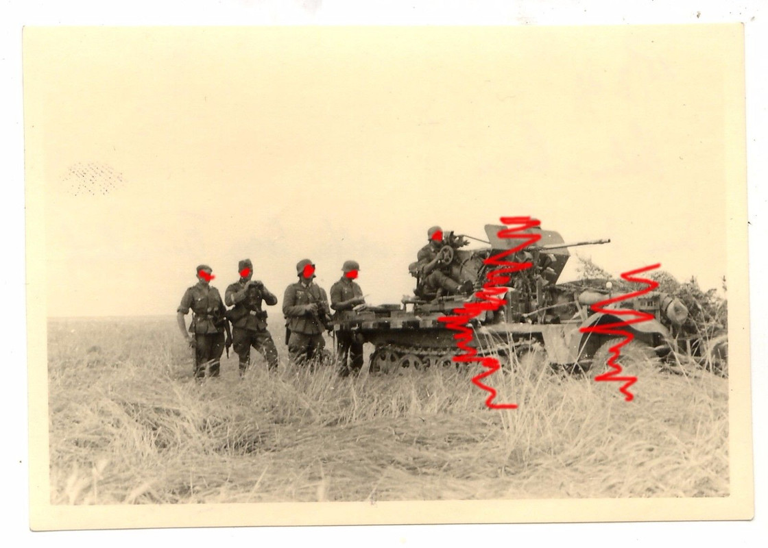 Rußland Stalin Linie Panzer Flak 2 cm auf Halbkette 1 Tonner SdK