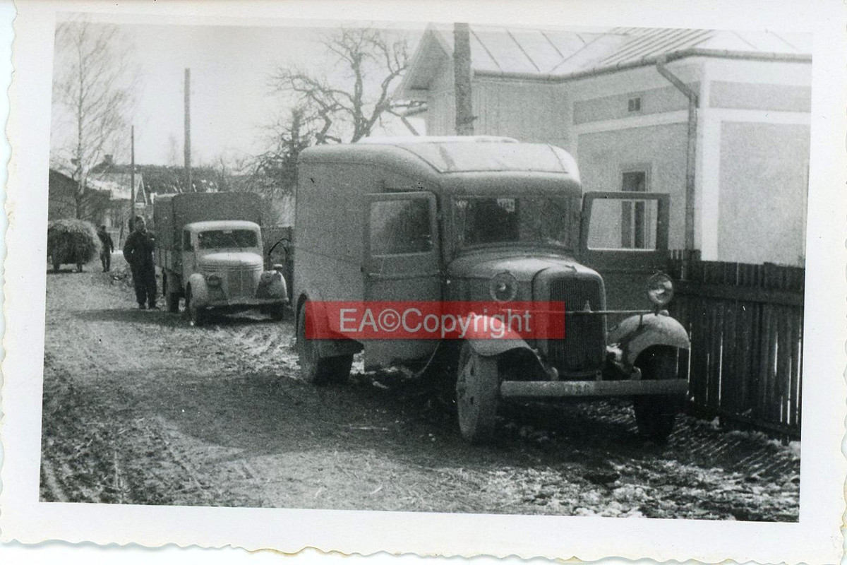 PKW Auto Wagen Kübelwagen LKW Camion Funker Funk