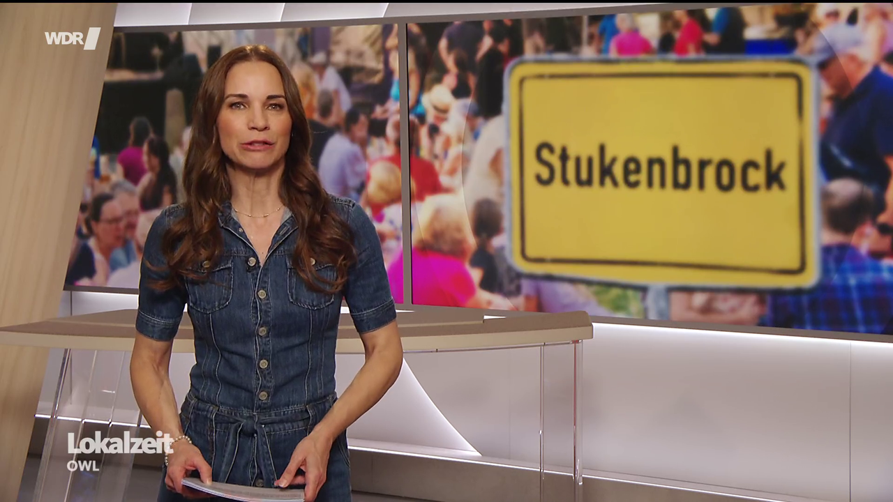 Kristina Sterz WDR Lokalzeit OWL 24 04 2026 90X Caps 52