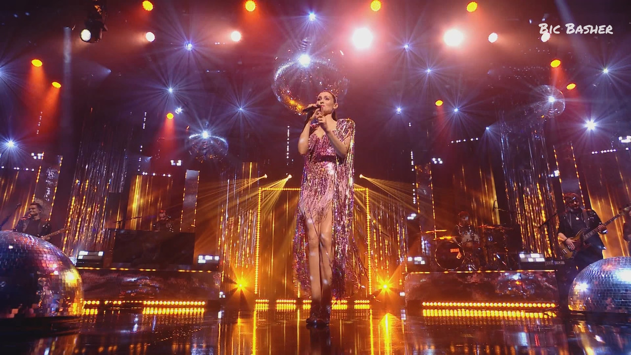 Sophie Ellis-Bextors New Years Eve Disco_20250101_00100045.ts_snapshot_04.08.826