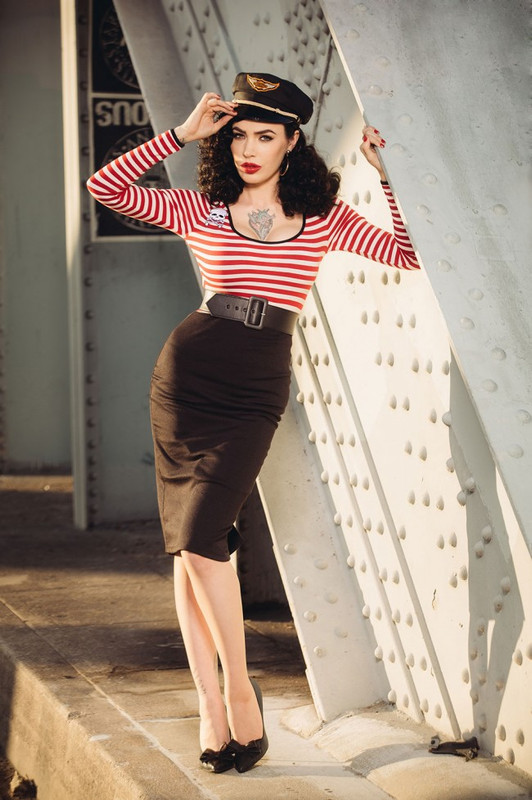 http://www.pinupgirlclothing.com/media/catalog/product/cache/1/image/650x/040ec09b1e35df139433887a97daa66f/5/3/5388_1.jpg