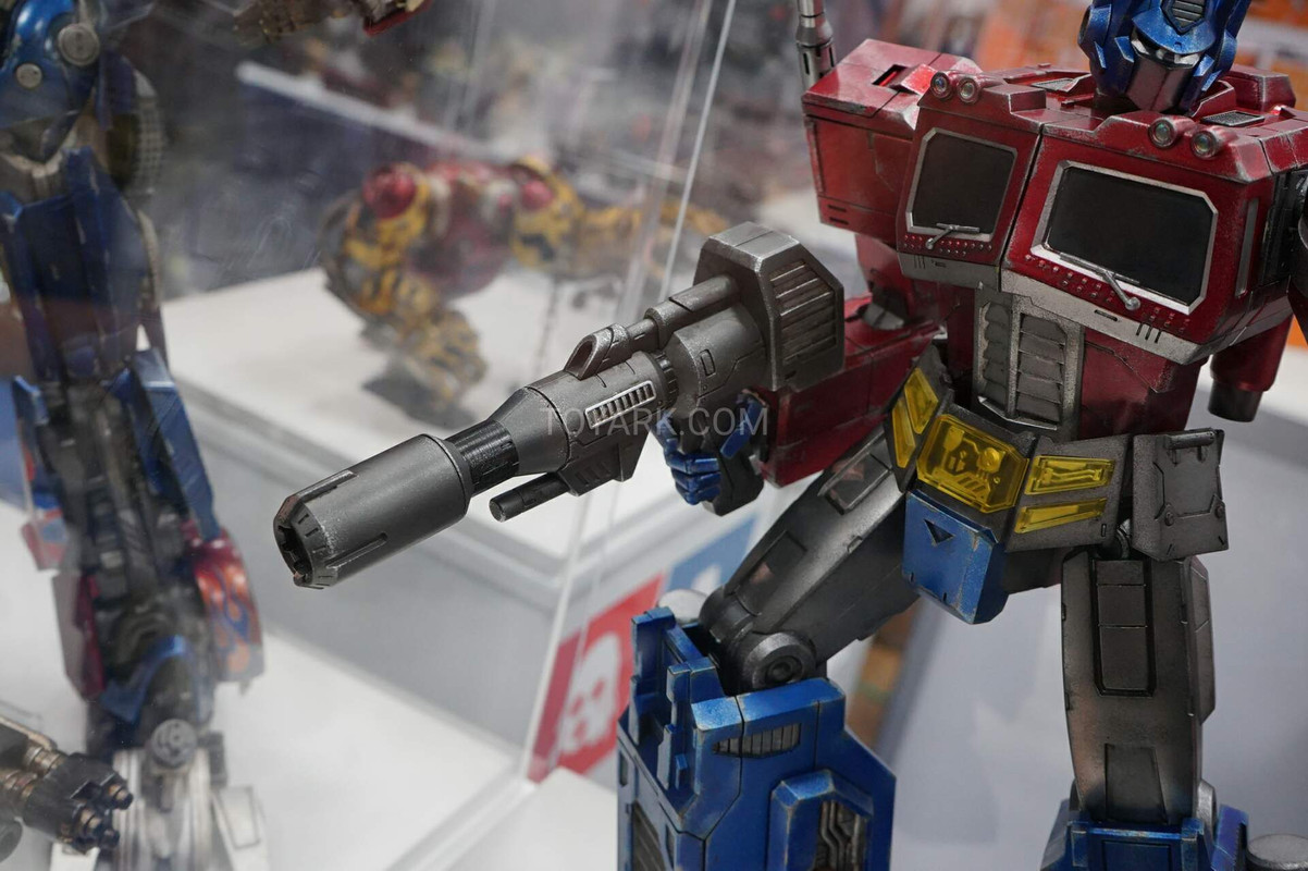 SDCC-2016-3A-Optimus-08