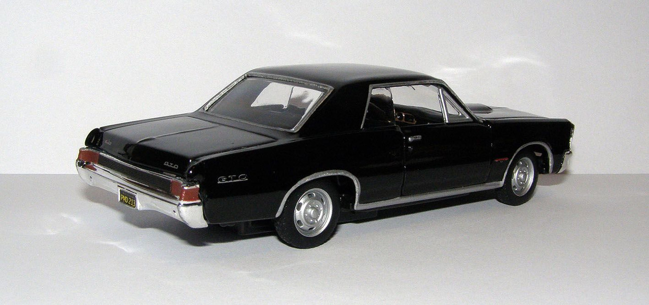 1965 Pontiac GTO (Welly #2313) 2