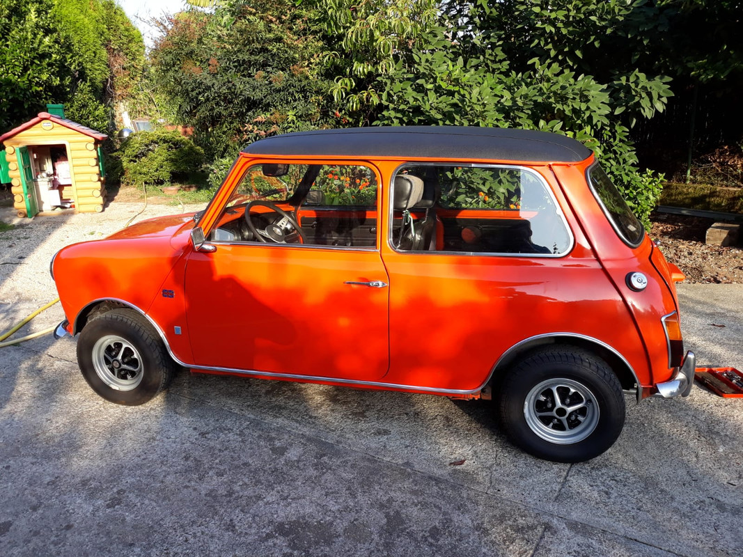 E1BCD2BD-F615-43B9-B1B6-2F1C52672238