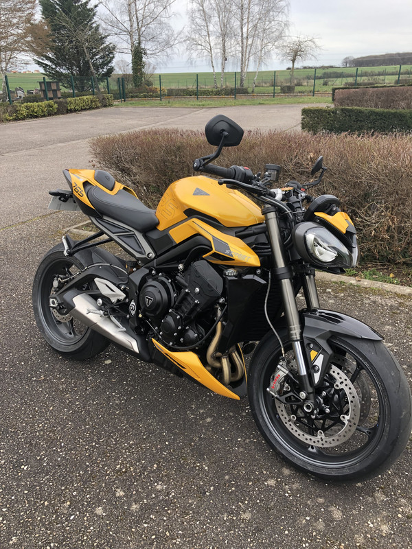 943D1F28-95BD-4E72-B025-A0026D3F792E