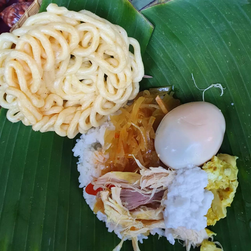 Nasi Liwet Bu Parmi, tempat sarapan enak di Solo.