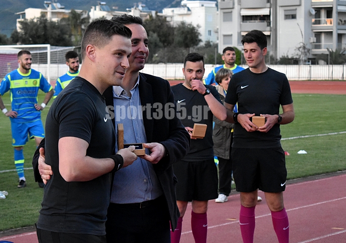 , &Tau;&epsilon;&lambda;&iota;&kappa;ό&sigmaf; &Kappa;&upsilon;&pi;έ&lambda;&lambda;&omicron;&upsilon; &Mu;&epsilon;&sigma;&sigma;&eta;&nu;ί&alpha;&sigmaf;: &Phi;&omega;&tau;&omicron;&rho;&epsilon;&pi;&omicron;&rho;&tau;ά&zeta; &alpha;&pi;&omicron; &tau;&eta;&nu; &Pi;&alpha;&rho;&alpha;&lambda;ί&alpha;