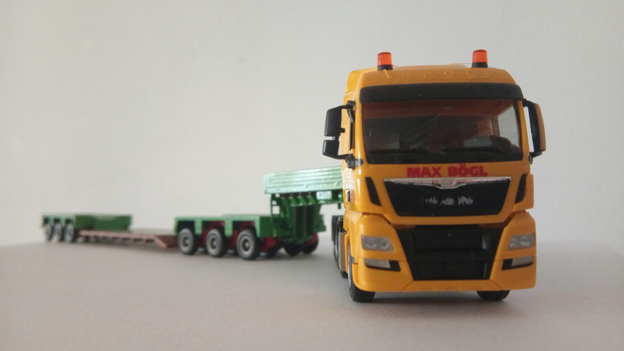 Macht (9451)