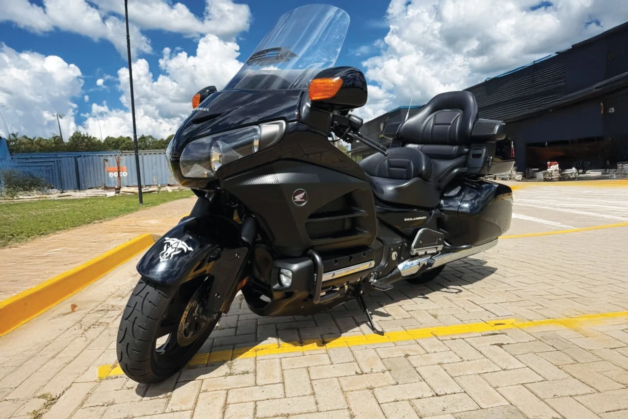 Honda Gold Wing tyre fitment context
