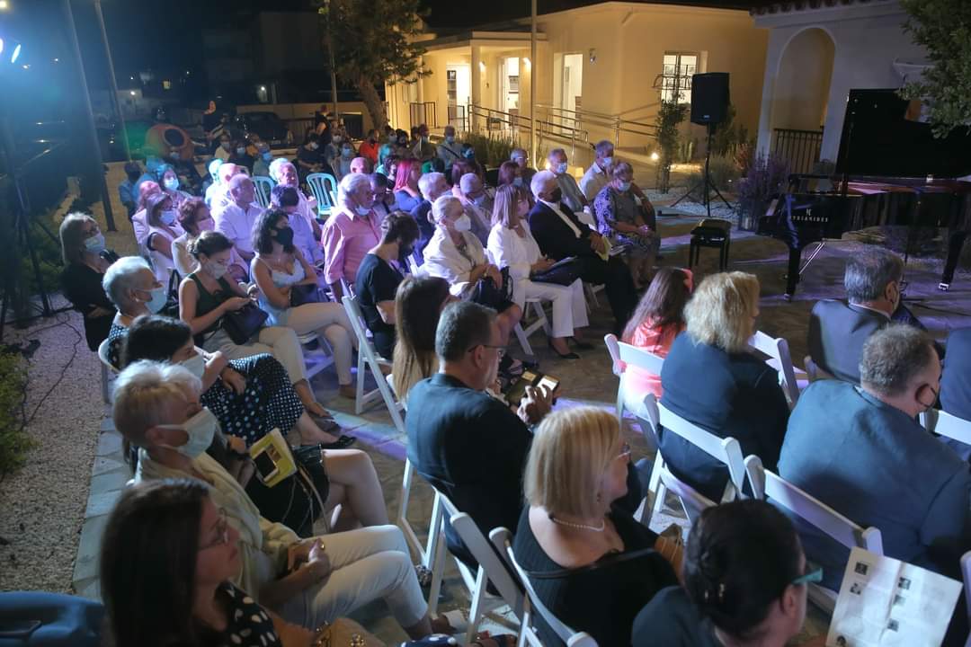 FB-IMG-1633590323299