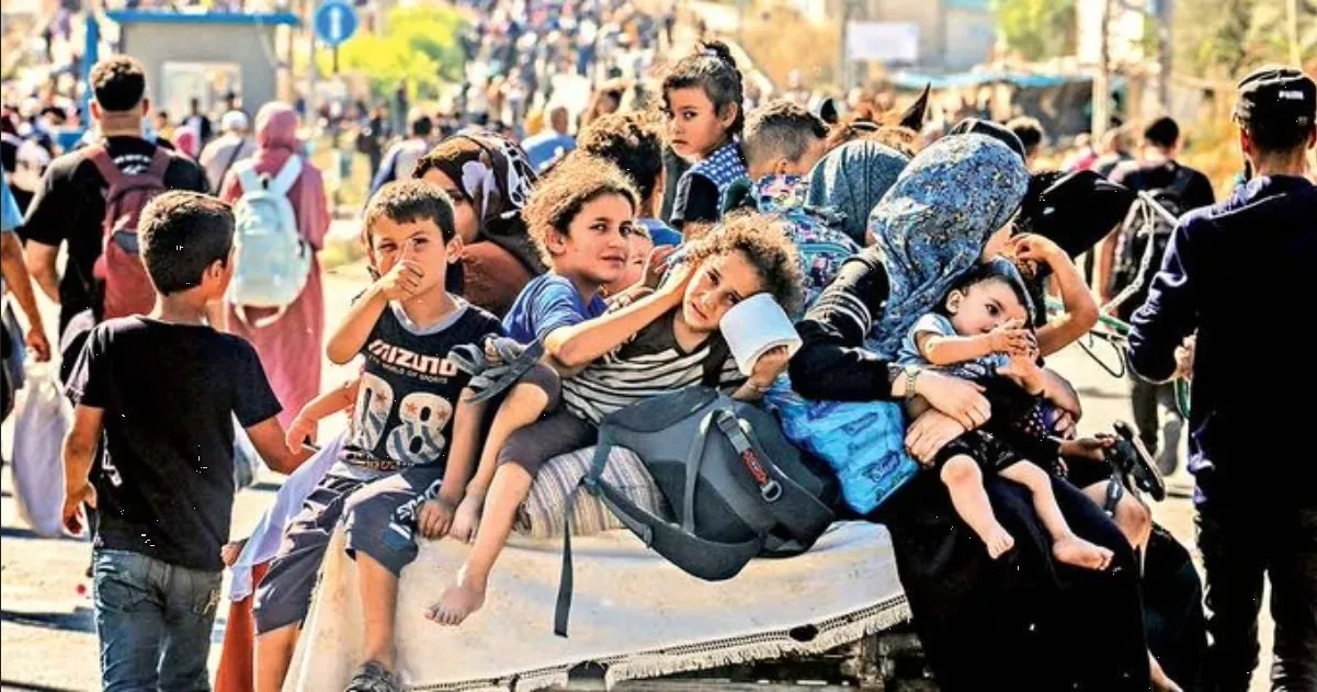 Israel ataca una escuela en Gaza y deja 50 muertos