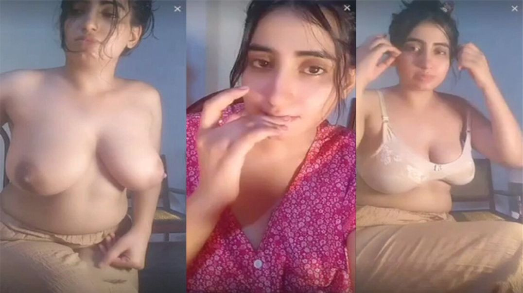 Beautiful Pakistani Girl Showing Boobs On Tango Nude Show Livestream