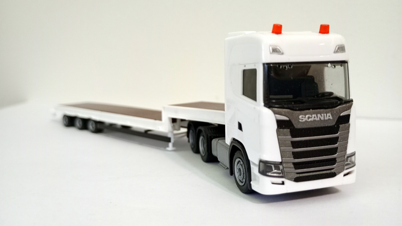 Mach (3316)