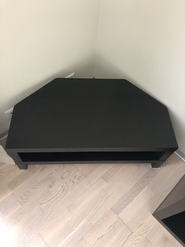 A9786559-2685-4E2B-A958-60C6ABA3B094