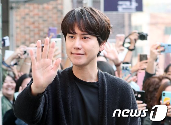 D59O7yxUwAA7gKQ.jpg large