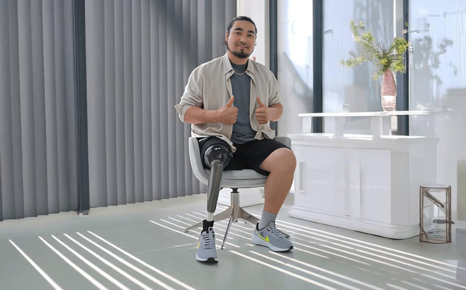 Artfully crafted luxury prosthetic limb